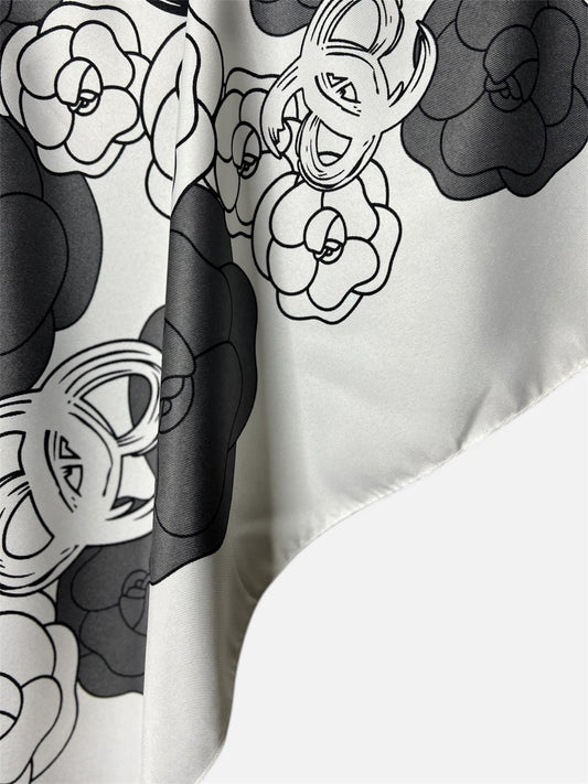 Square Hijab Silk - Floral White