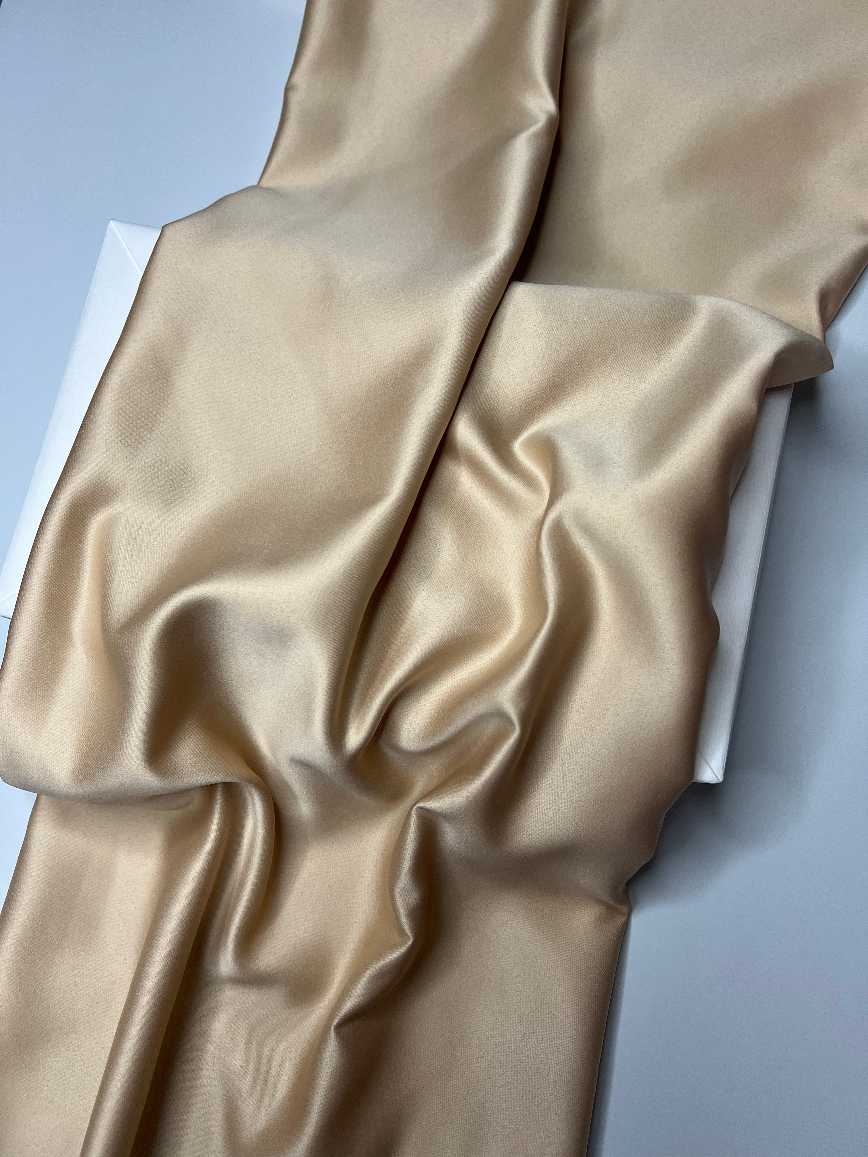 Large Square Veil - Beige