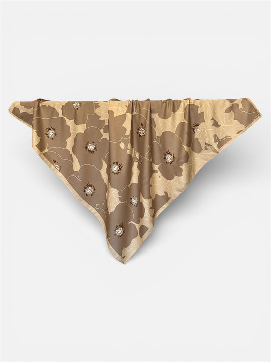 Kvadratisk Satinhijab - Beige Blossom